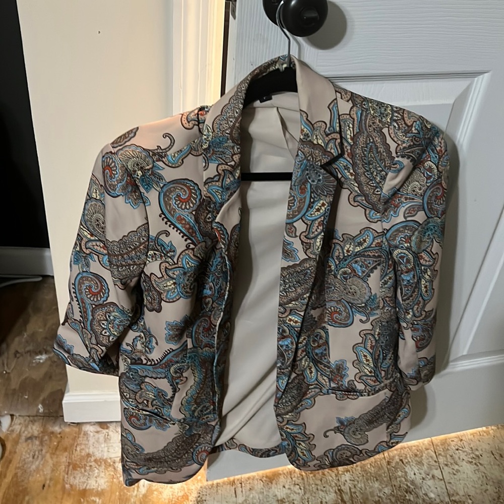 Express brand blazer, 3/4 sleeve, tan/blue/brown, size small